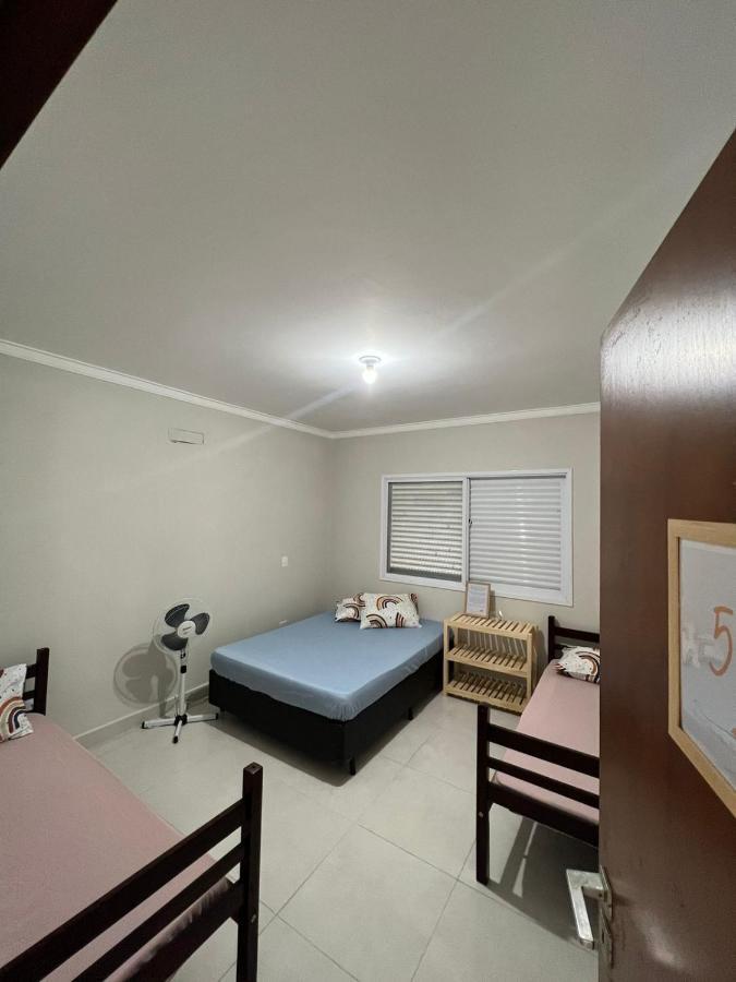 Hostel Familia Castor Itanhaém Екстериор снимка
